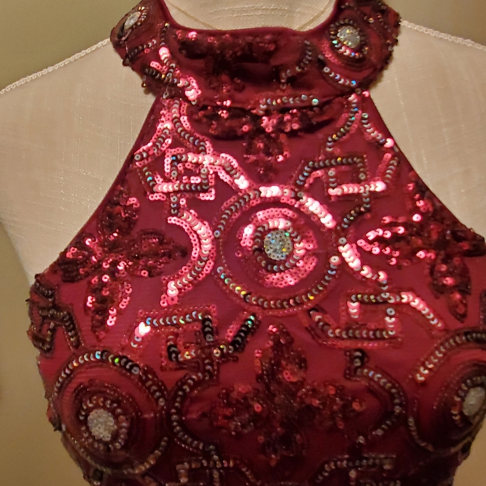 Dress - Picture 10 of 11